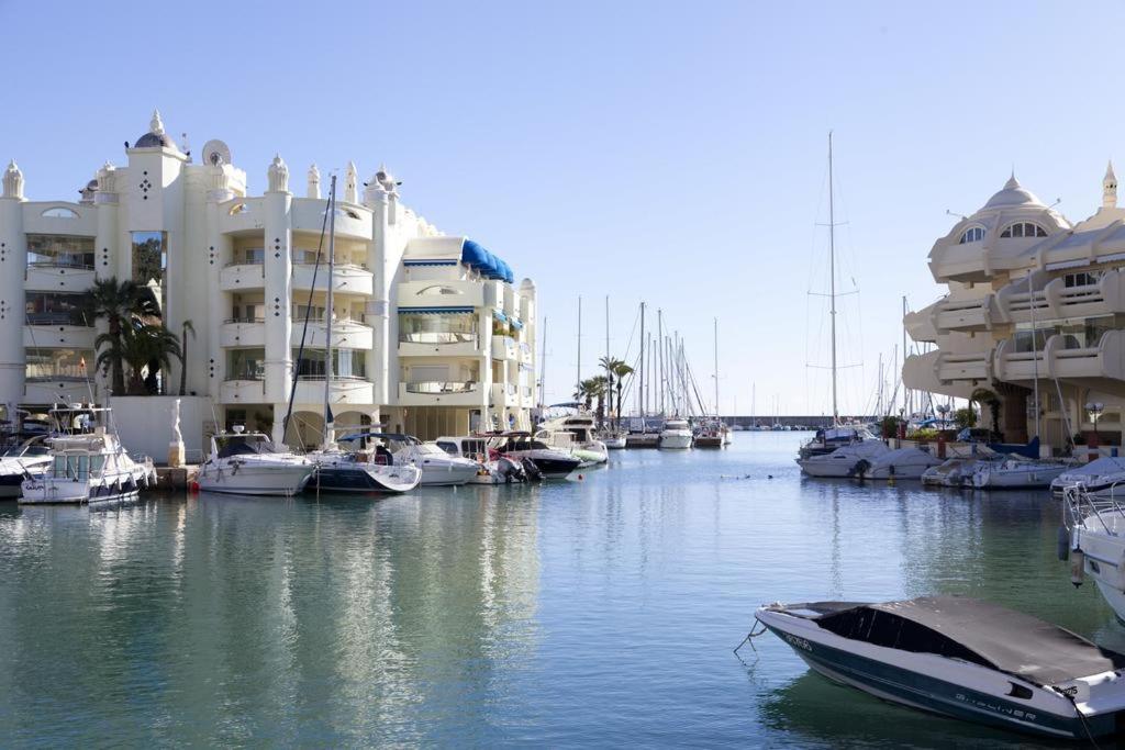 Апартаменты Apartamento Benalmadena Puerto Marina Экстерьер фото