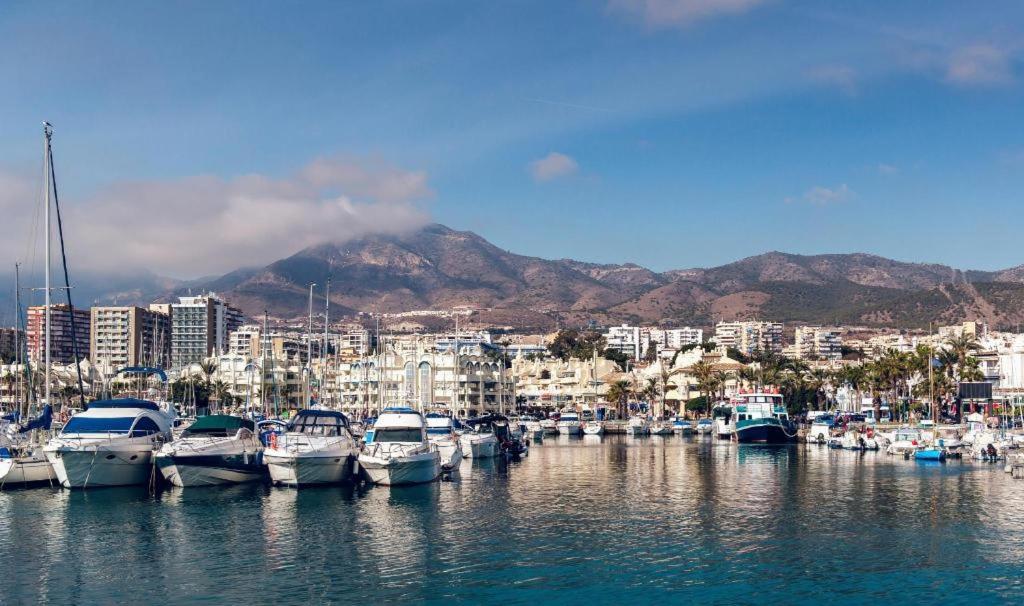 Апартаменты Apartamento Benalmadena Puerto Marina Экстерьер фото